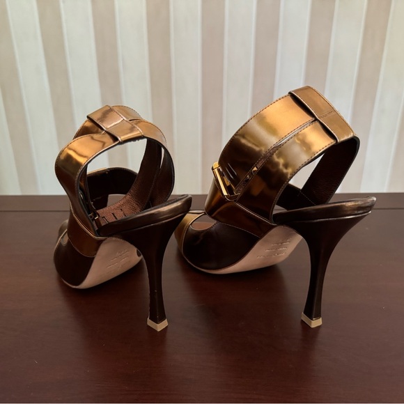 Sergio Rossi Pelle New Glamour Heels Gold/Bronze Straps, Buckle 38 1/2 Like New